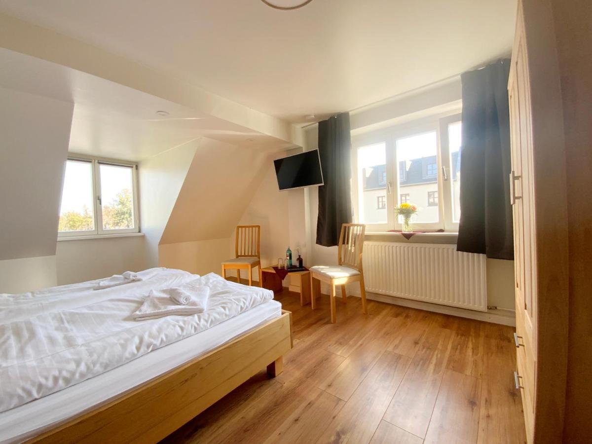 Colonial Cafe Pension Werder  Bagian luar foto